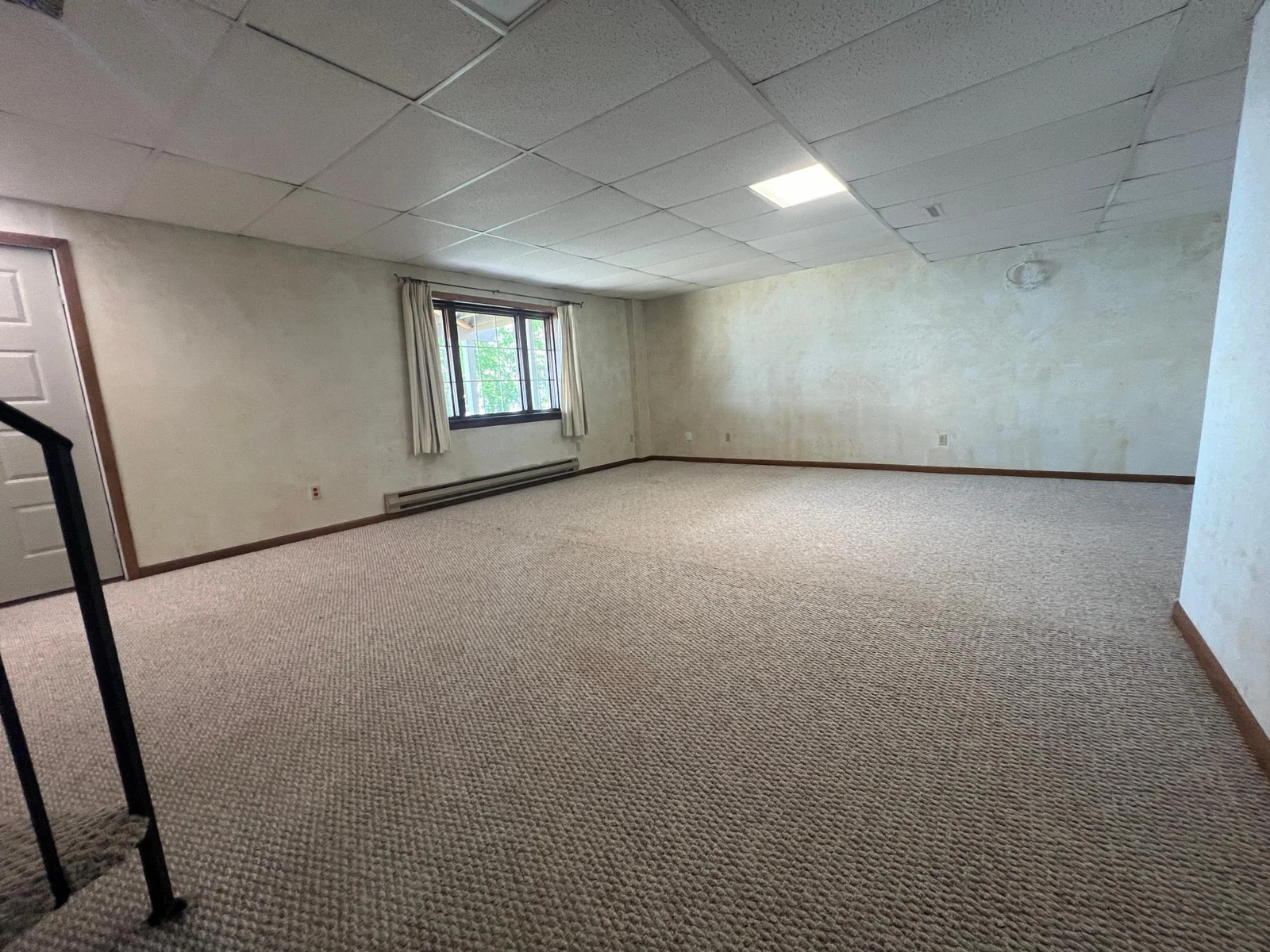 29 Lower Level Family Room.JPG