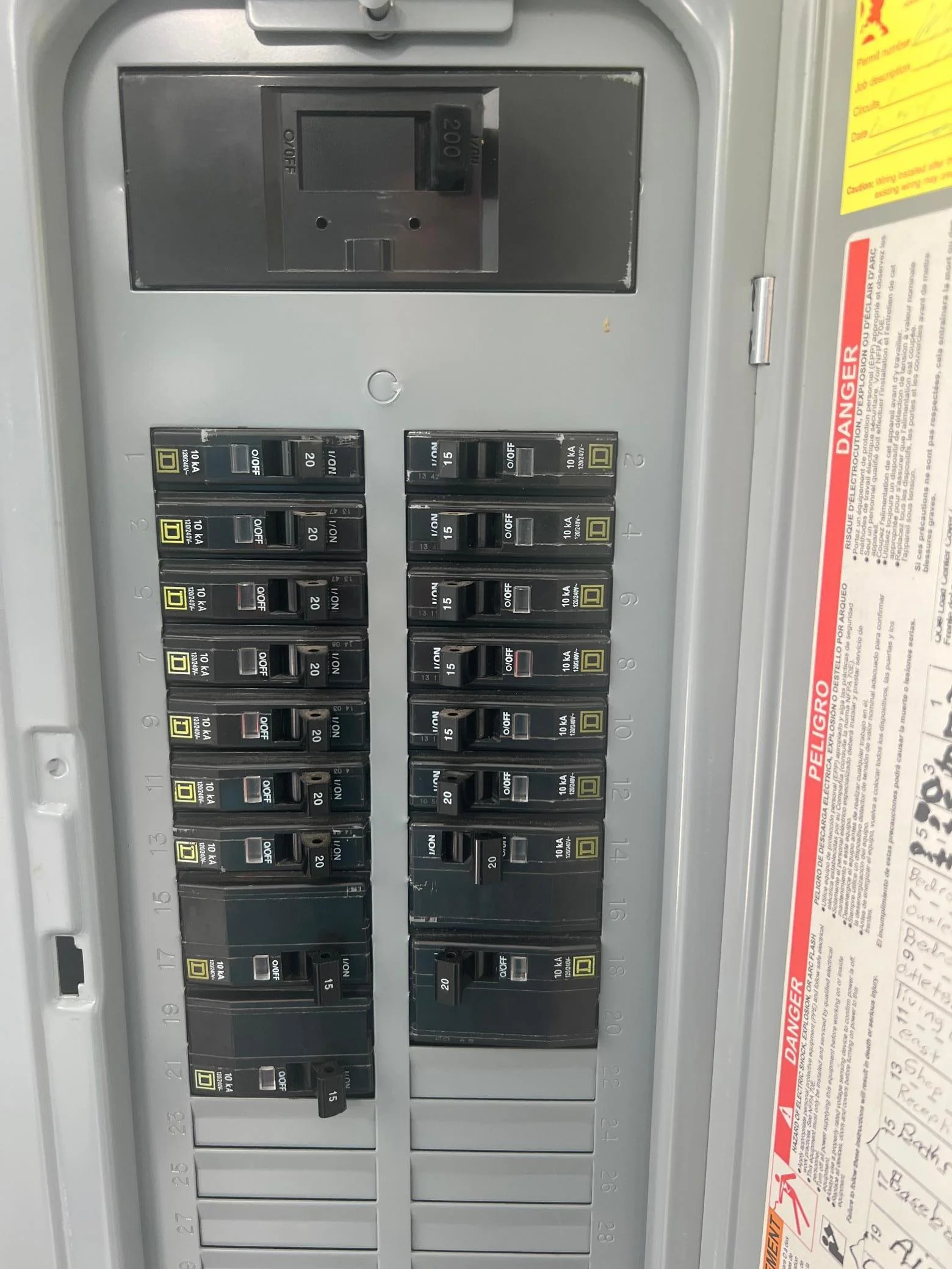 75 Pole Barn 200amp Service.JPG