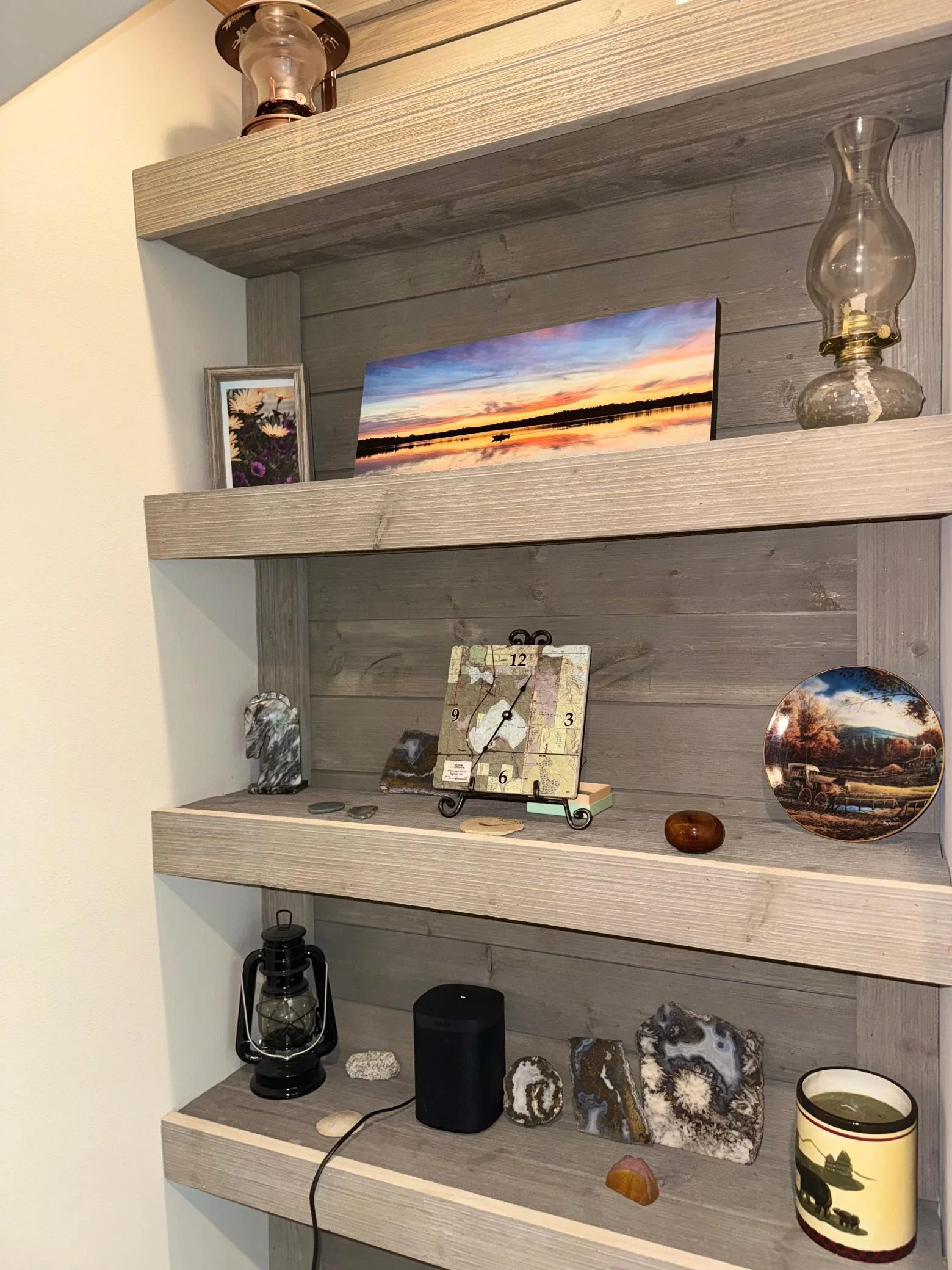 Living Room Accent.JPG