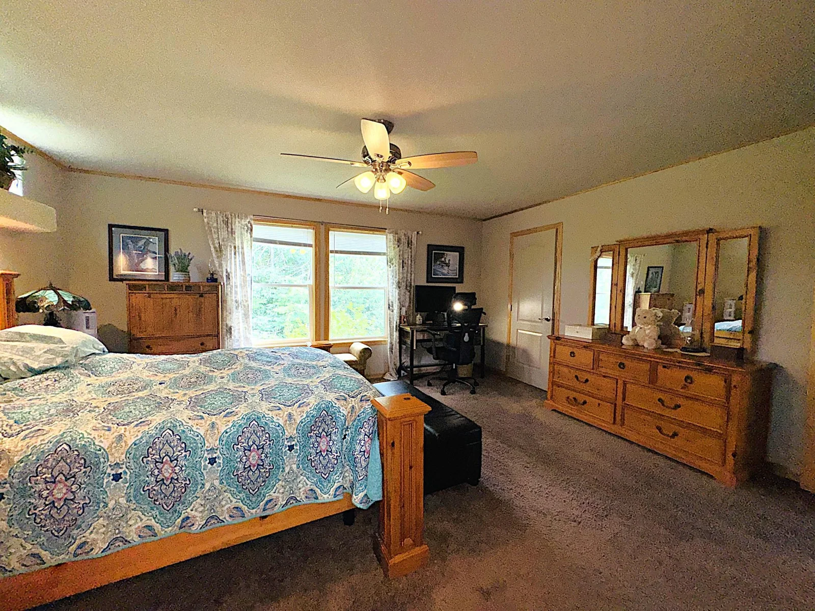 Bedroom 1-5.JPG