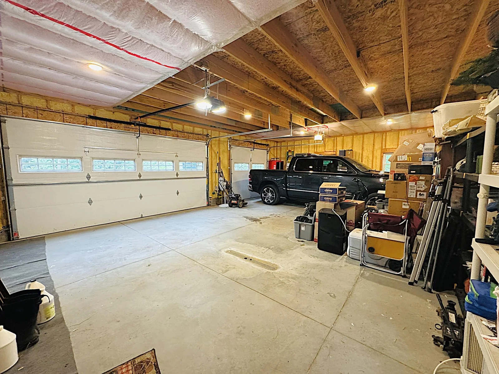 Garage 1.JPG