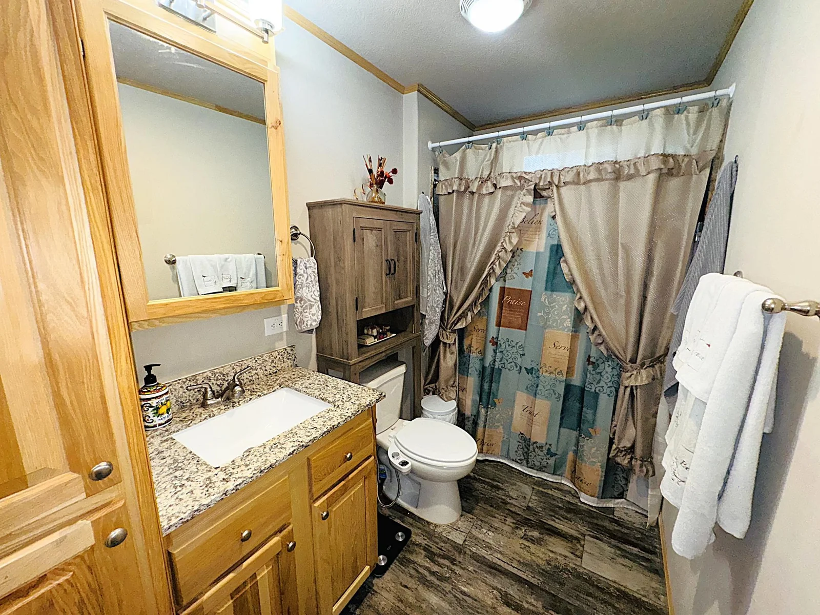 Guest Full Bath 2.JPG