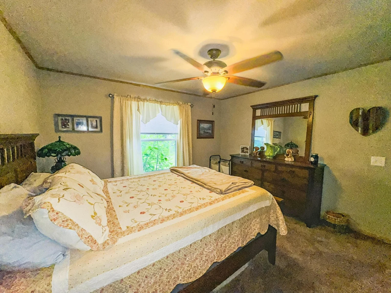 Bedroom 2.jpeg