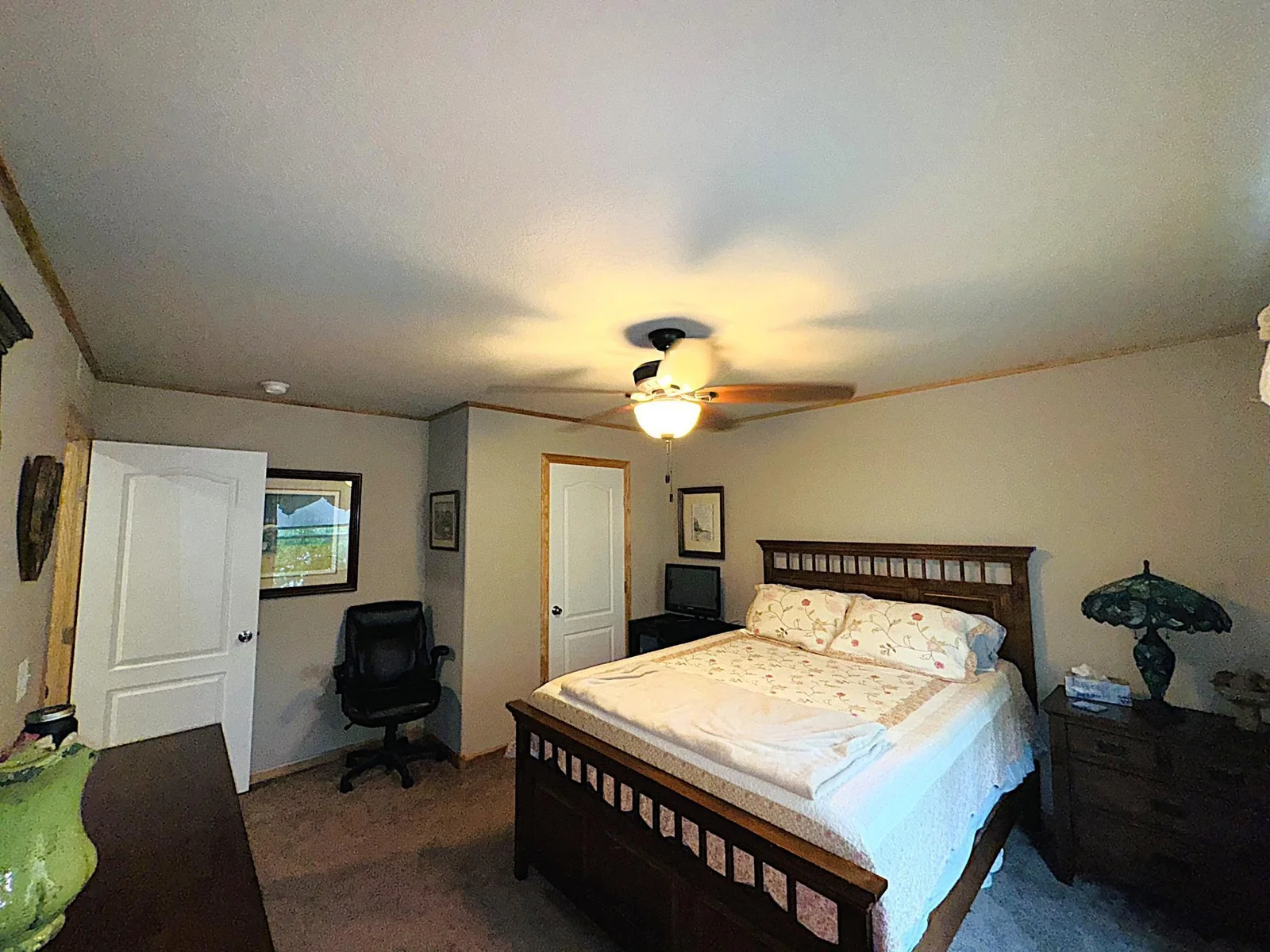 Bedroom 2.JPG