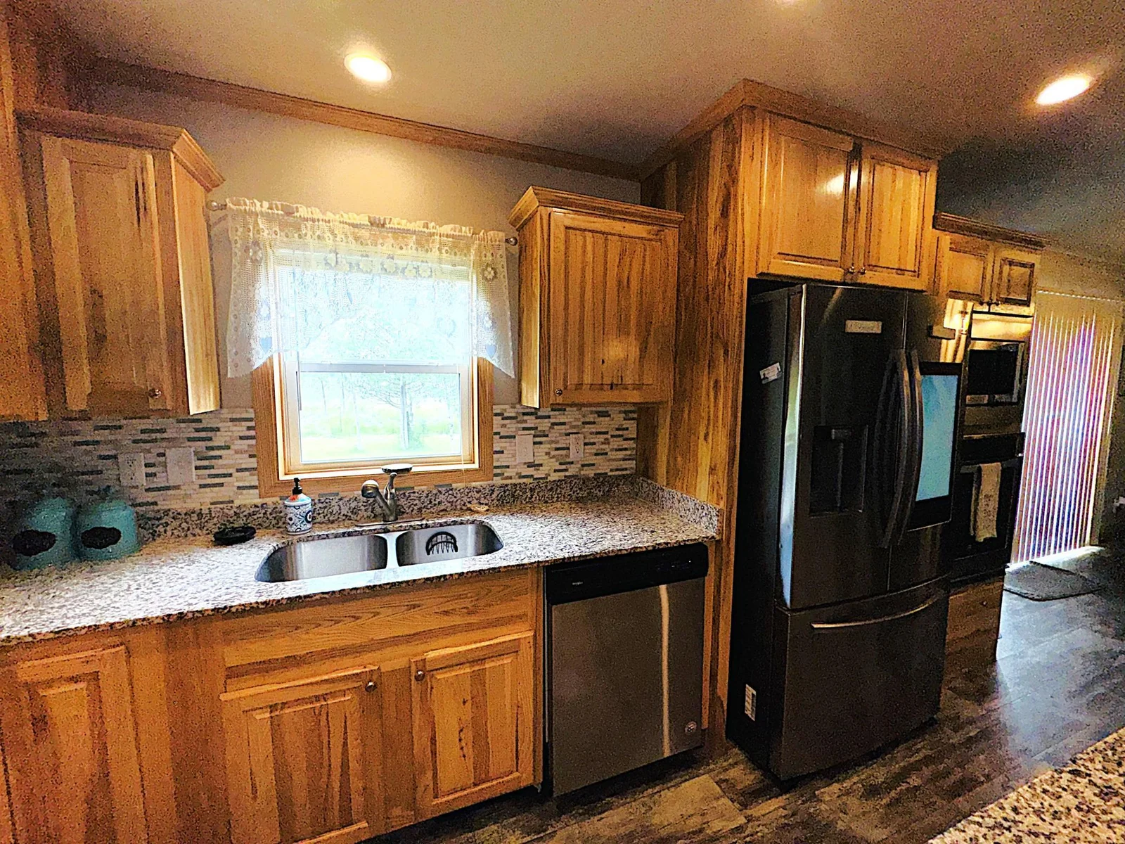 Kitchen East Facing.JPG