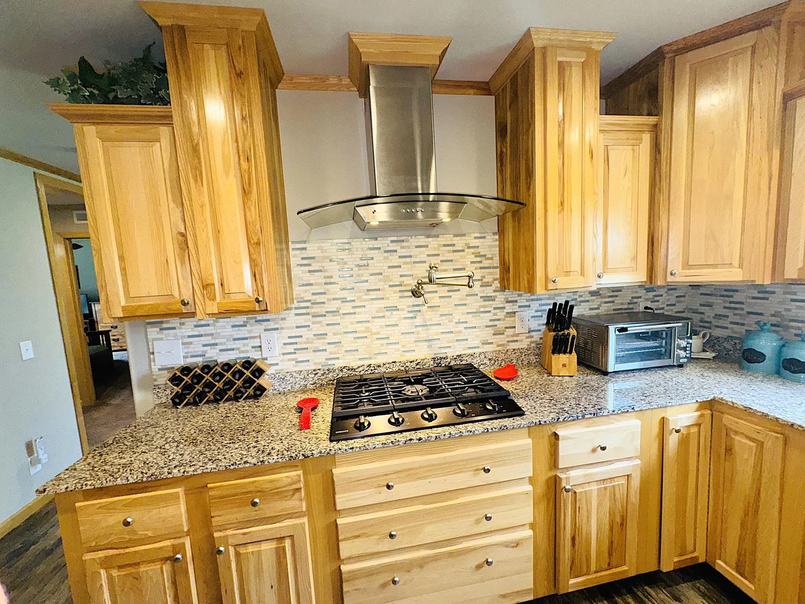 kitchen 3.JPG