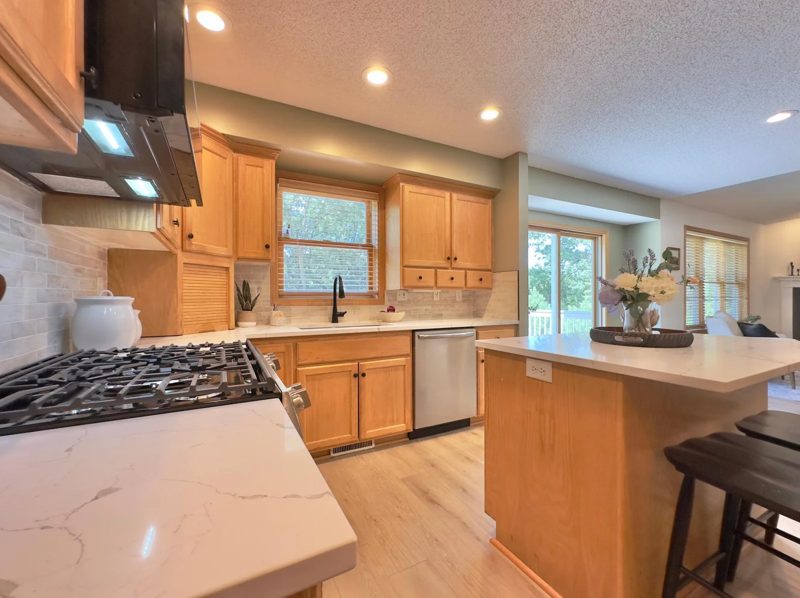 High end quartz counters
