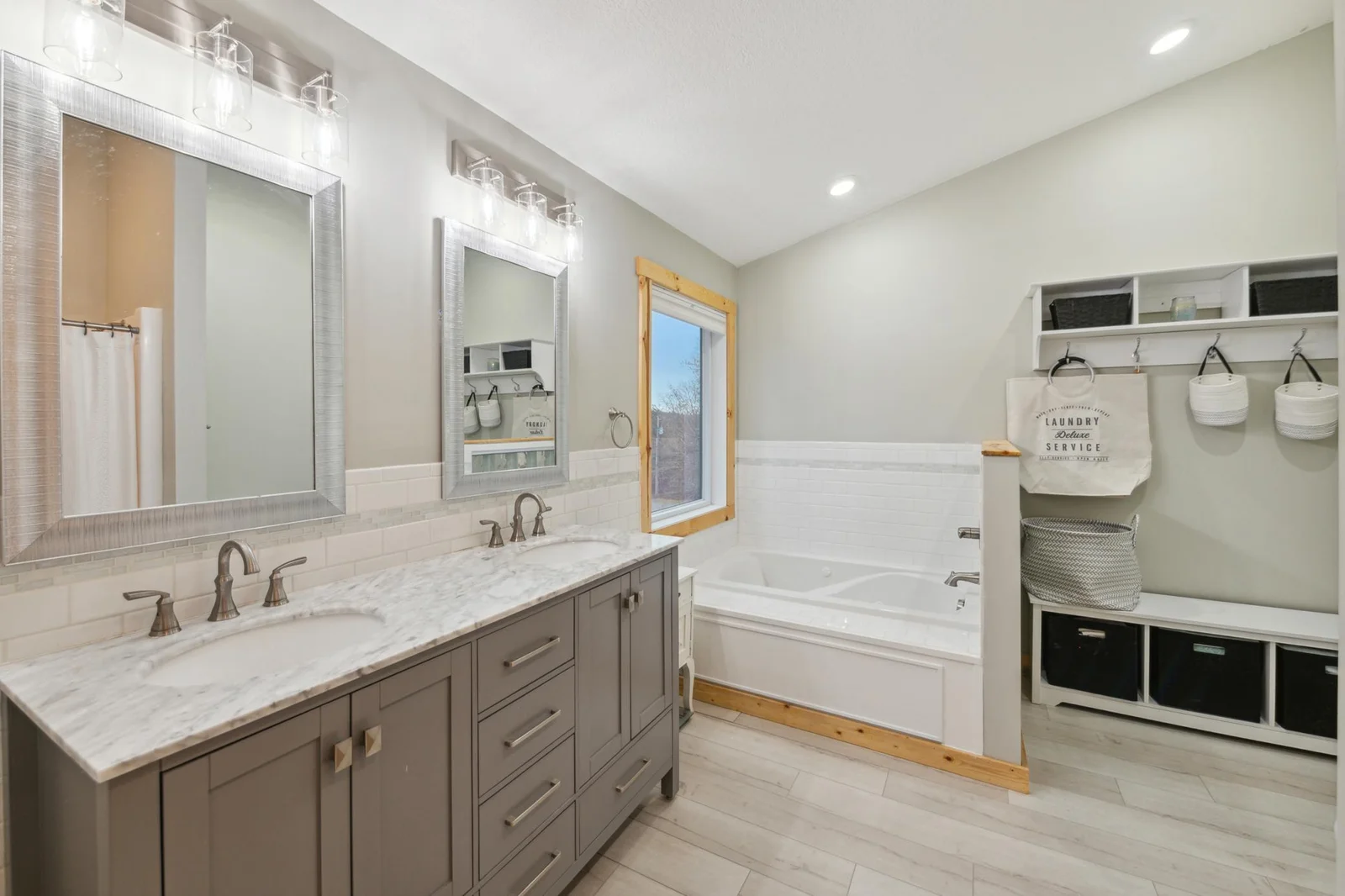 OWNERS BATH