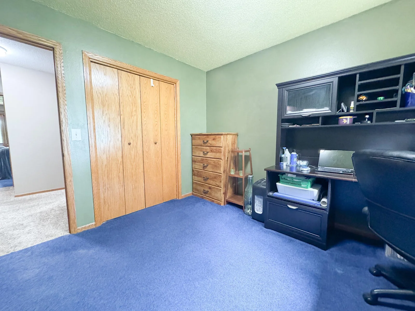 Office 1.jpg