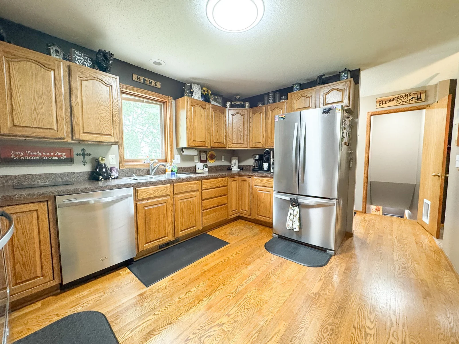 Kitchen 1.jpg