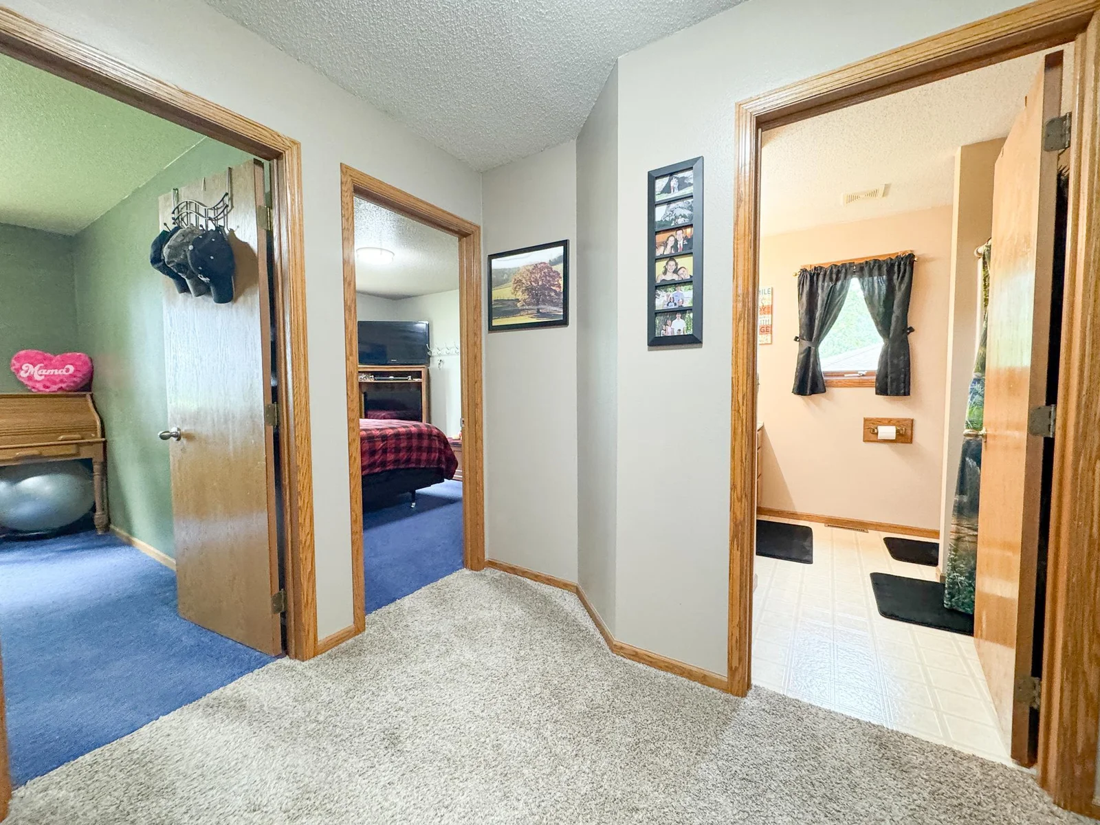 Hallway.jpg