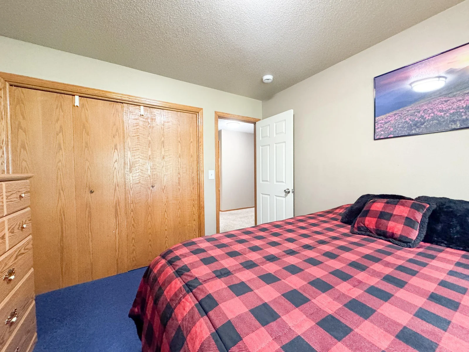 Bedroom #2 1.jpg