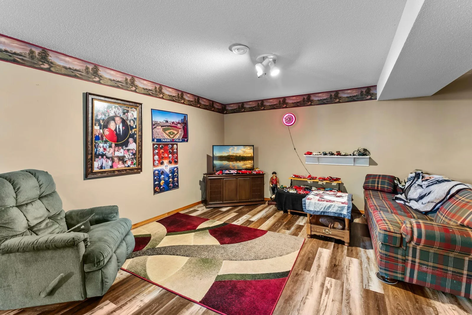 33-web-or-mls-19855 Edgewater Rd-125.jpg
