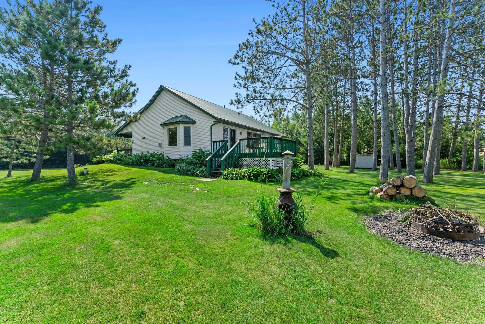 42-web-or-mls-19855 Edgewater Rd-172.jpg