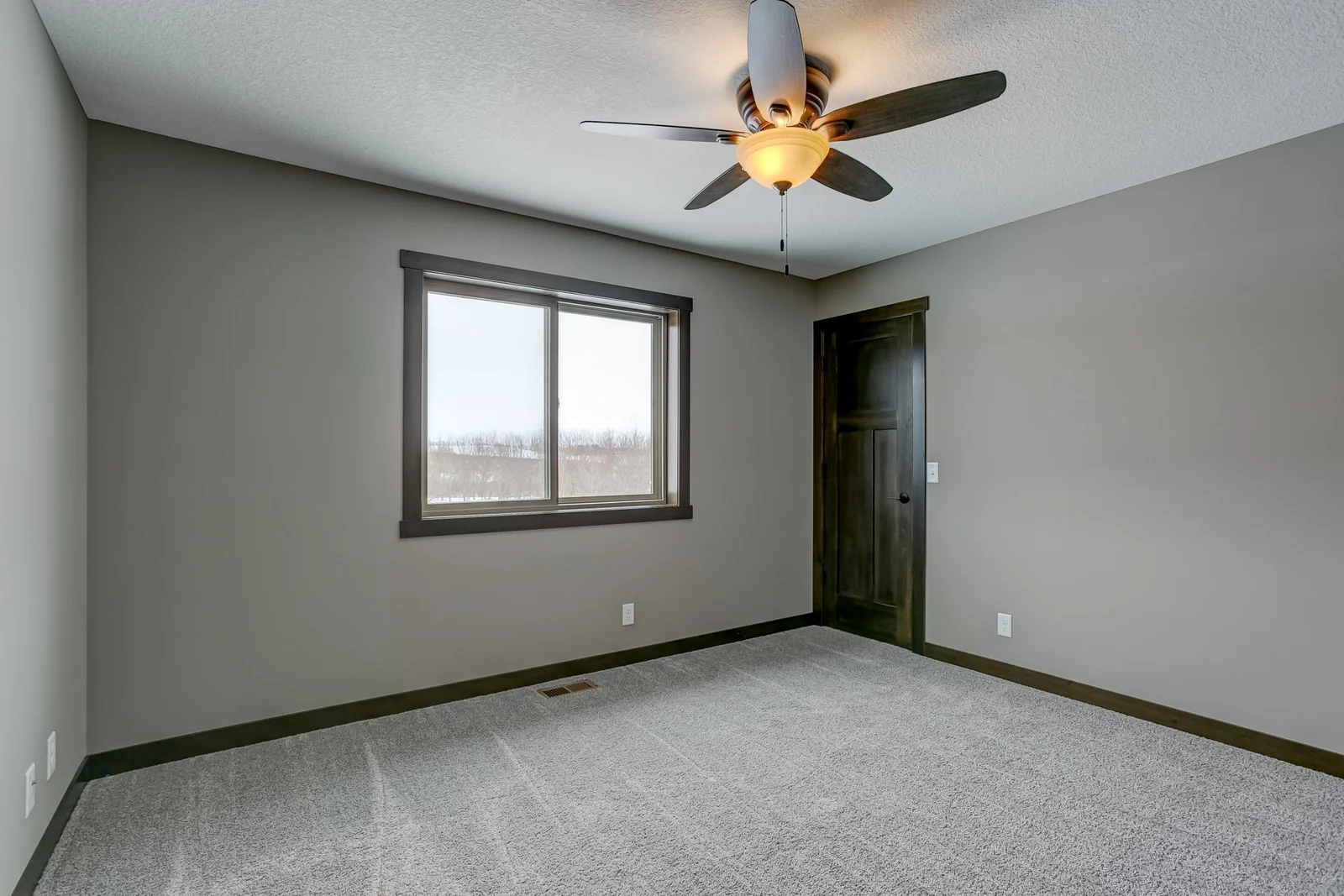 Photos are of a previously completed home with similar design and features. Actual selections, finishes, and materials may vary based on buyer choices and availability.