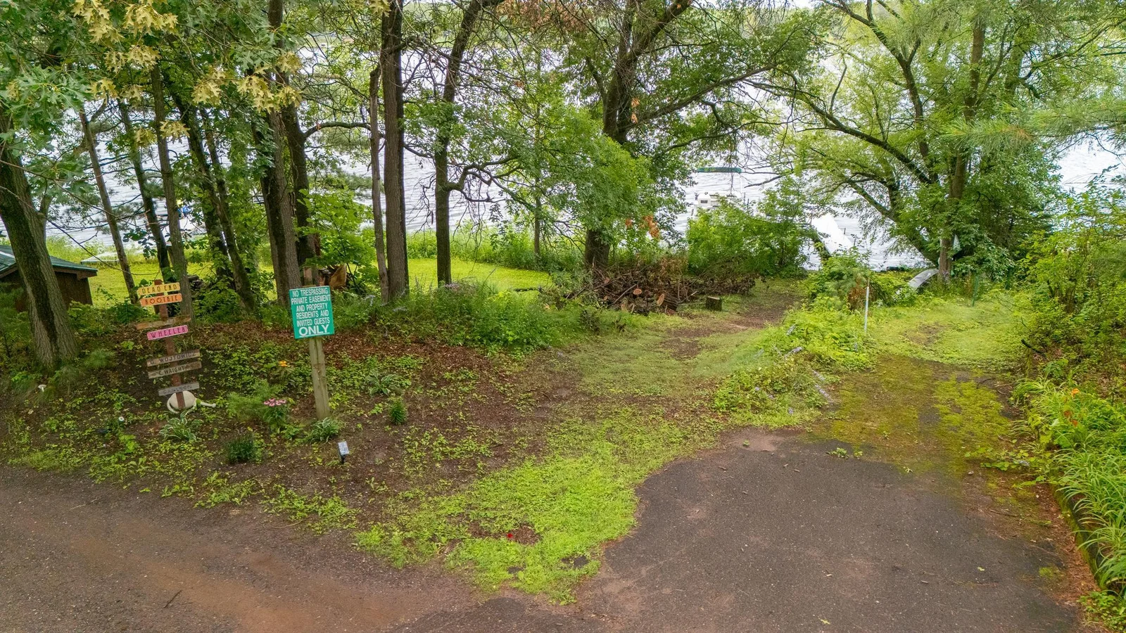 Deeded lake access