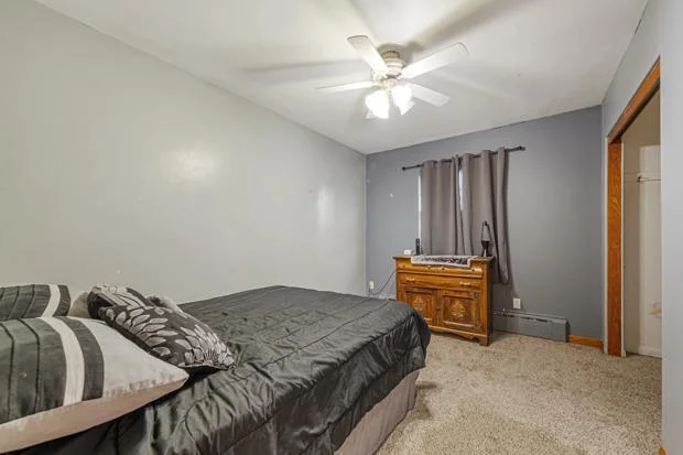 19 Bedroom 1.jpg