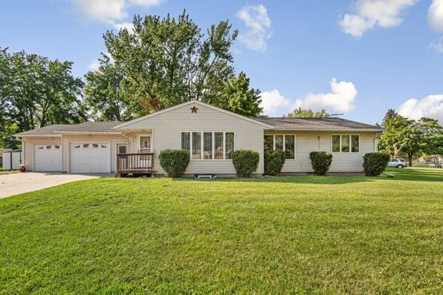 155 Hickory Avenue, Montgomery