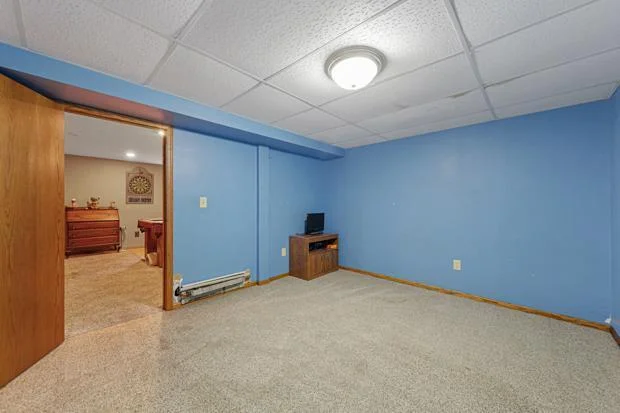 39 Bonus room.jpg