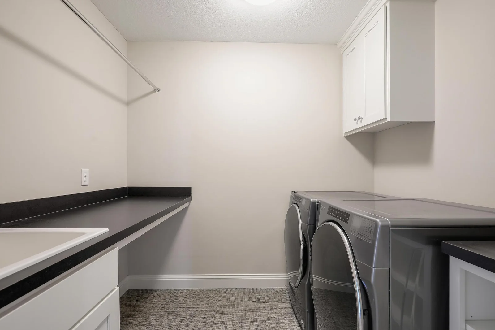 8710Photography-Web-Friendly-5841-Robert-Road-Independence-MN-55359-58.jpg