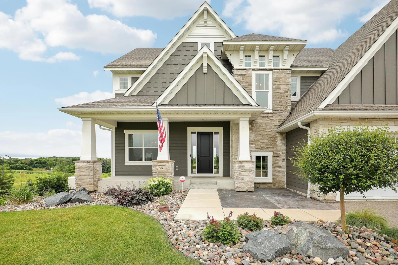 5841 Robert Road, Independence