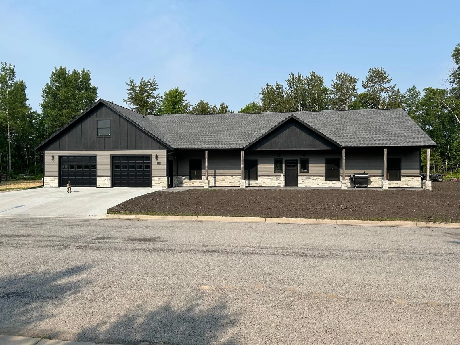 205 Hawthorne Avenue, Warroad