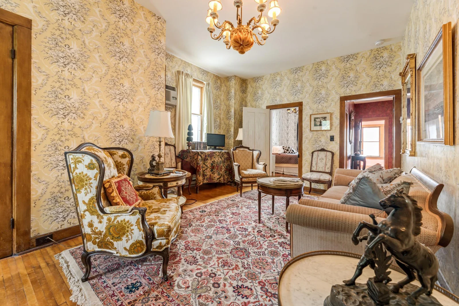 2nd floor Unit 2 LR