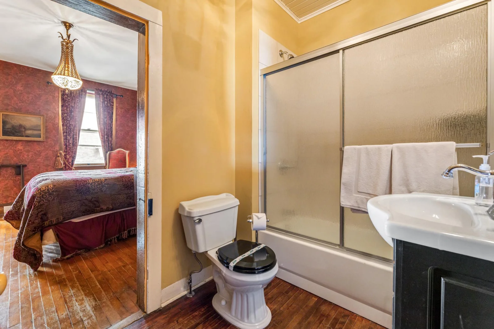 2nd floor Unit 2