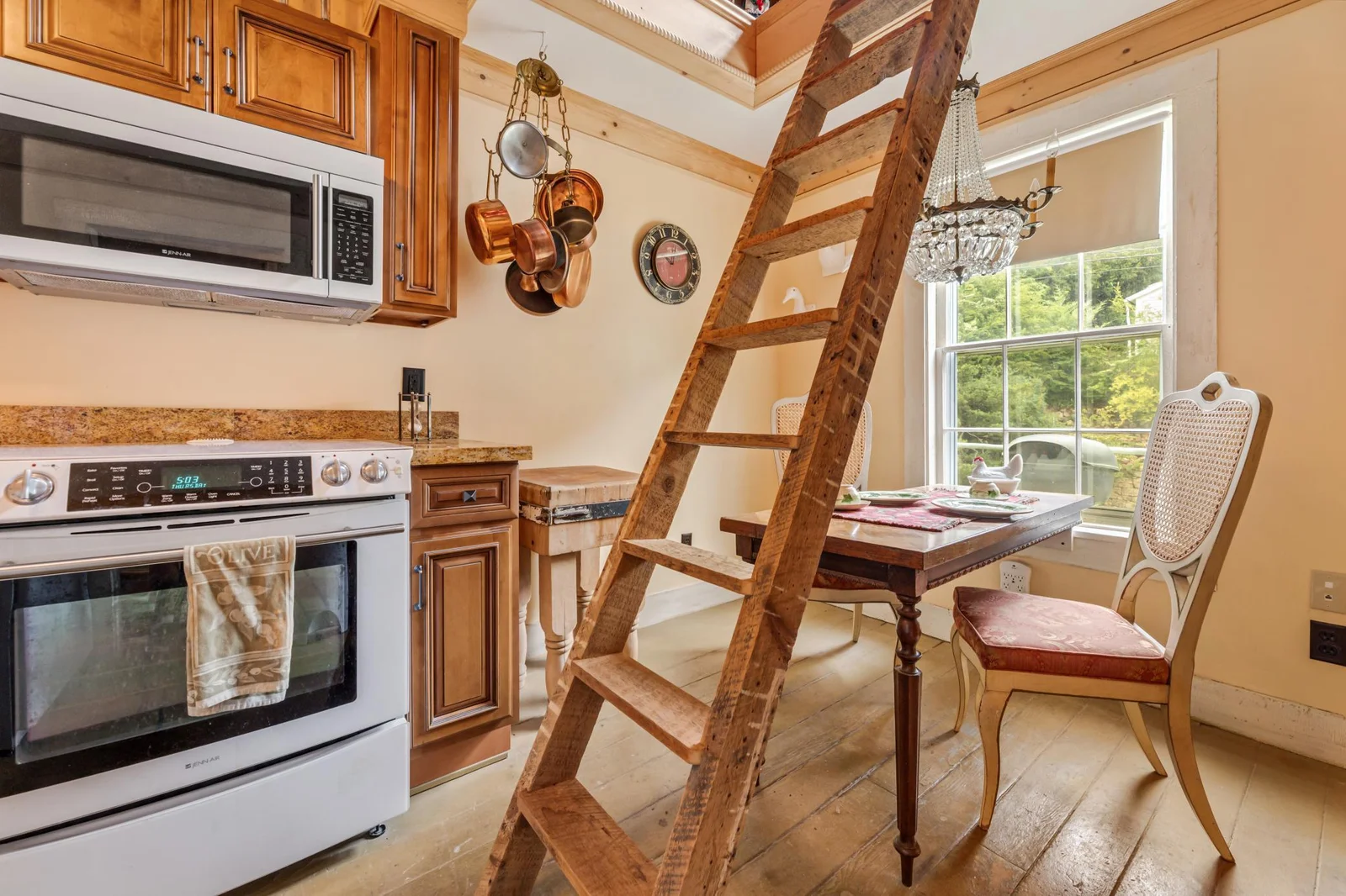 3rd floor Kitchen