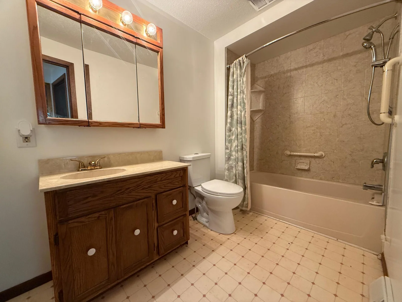 Main floor bathroom