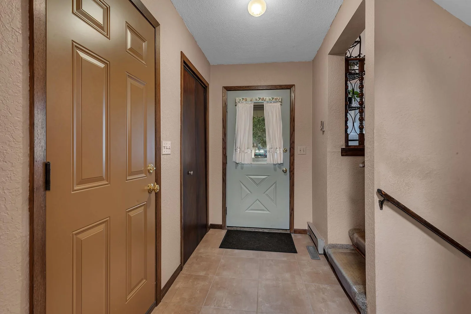 ENTRY HALL