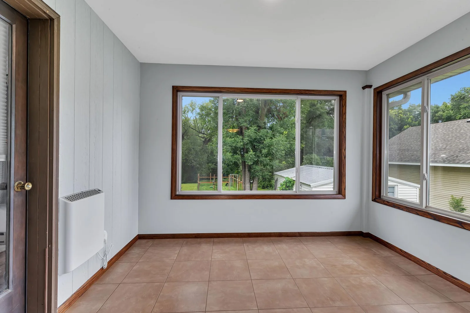 SUN ROOM