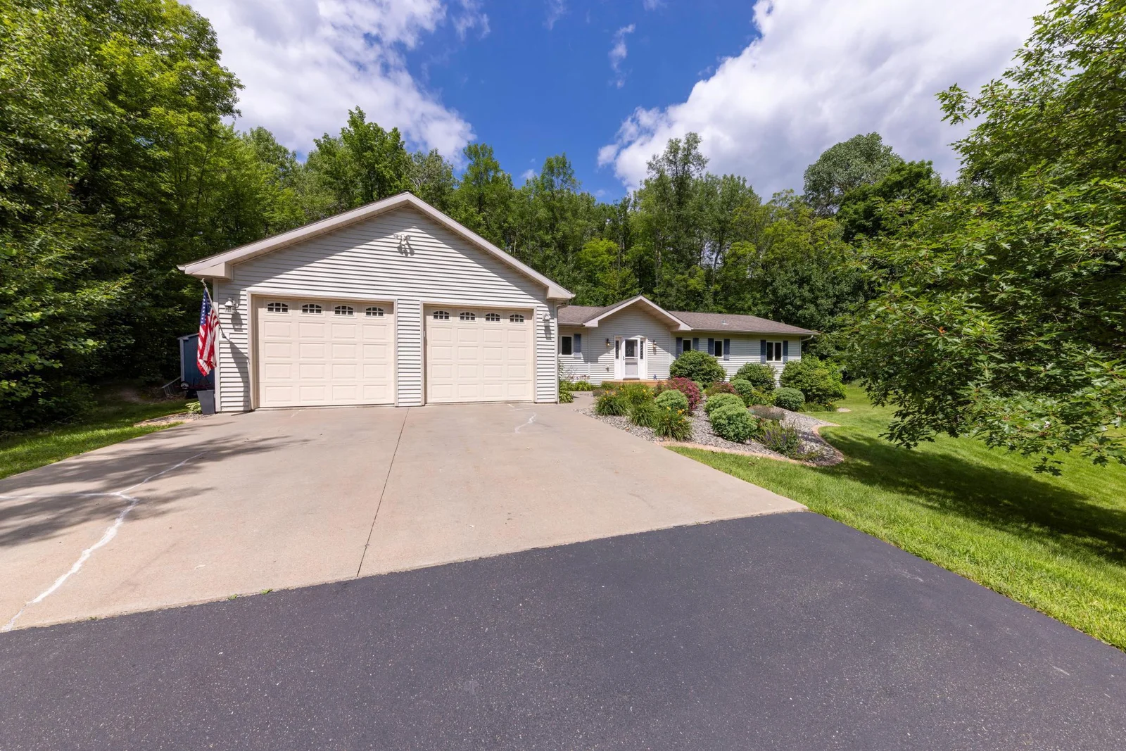 24754 County Road 62, Cohasset