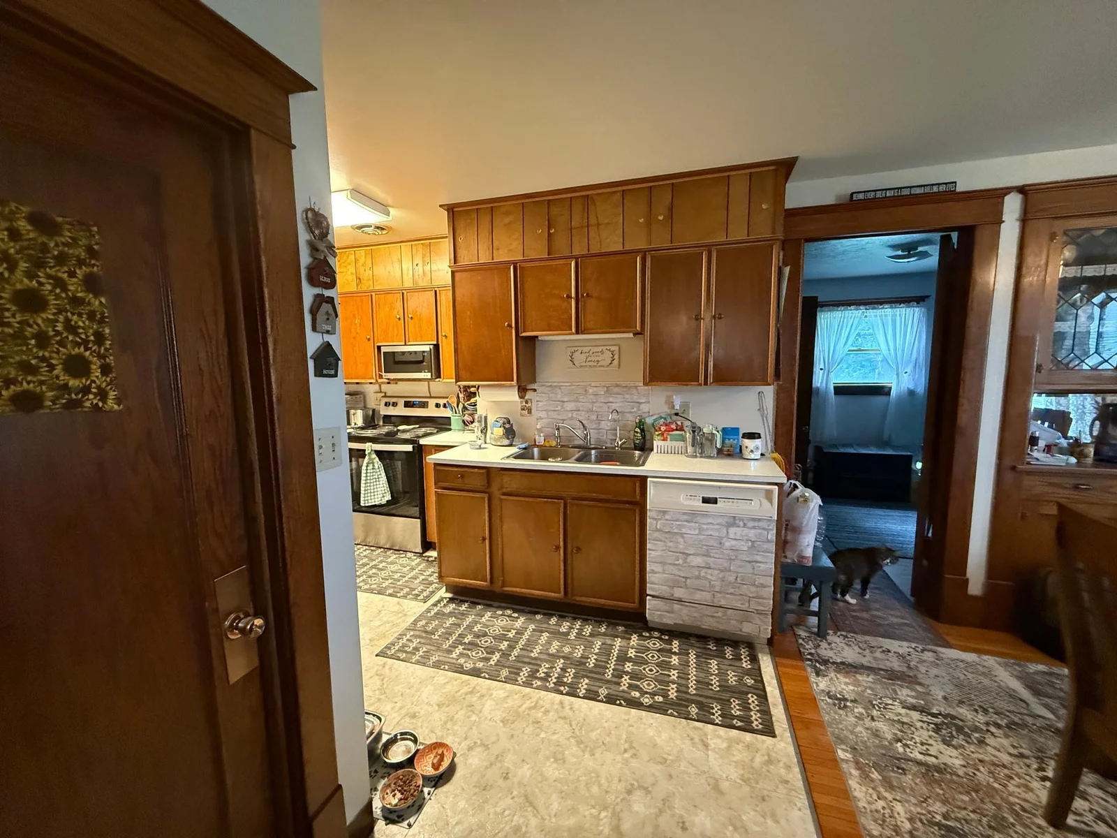Kitchen2.jpg