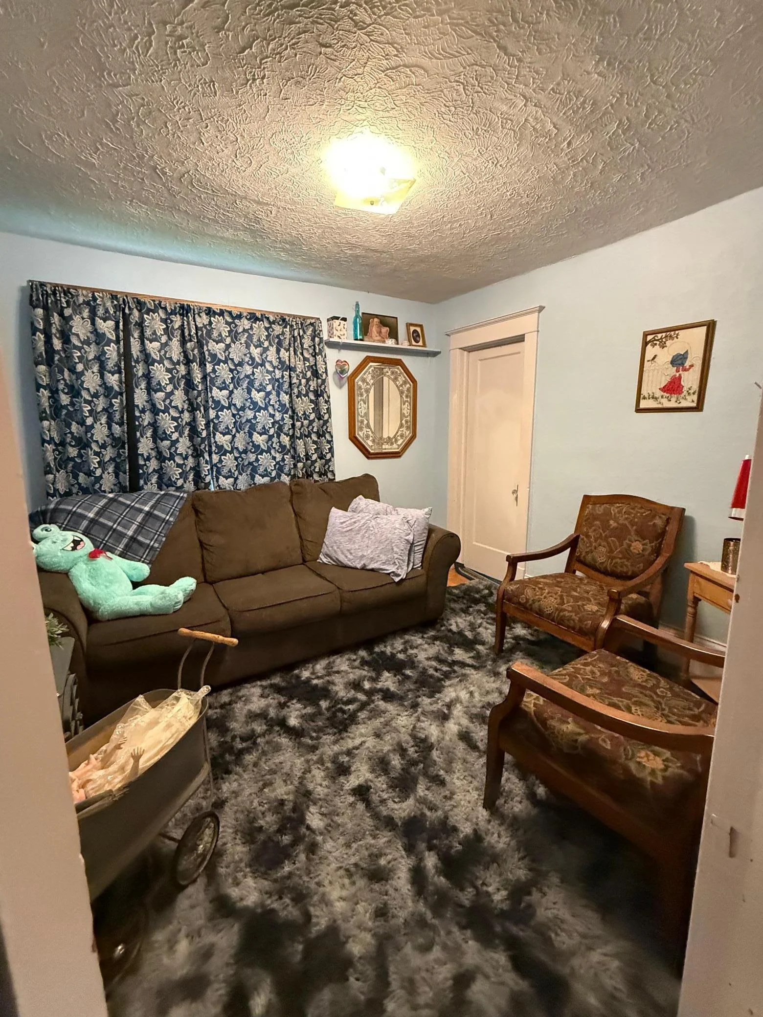 Bdrm up center.jpg