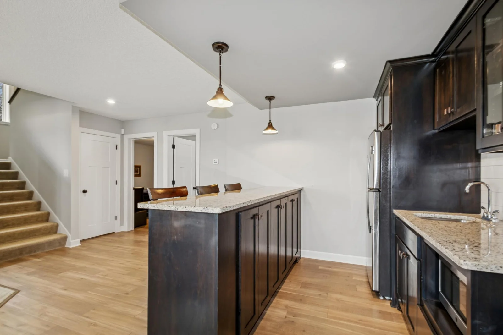 Snack bar and kitchen