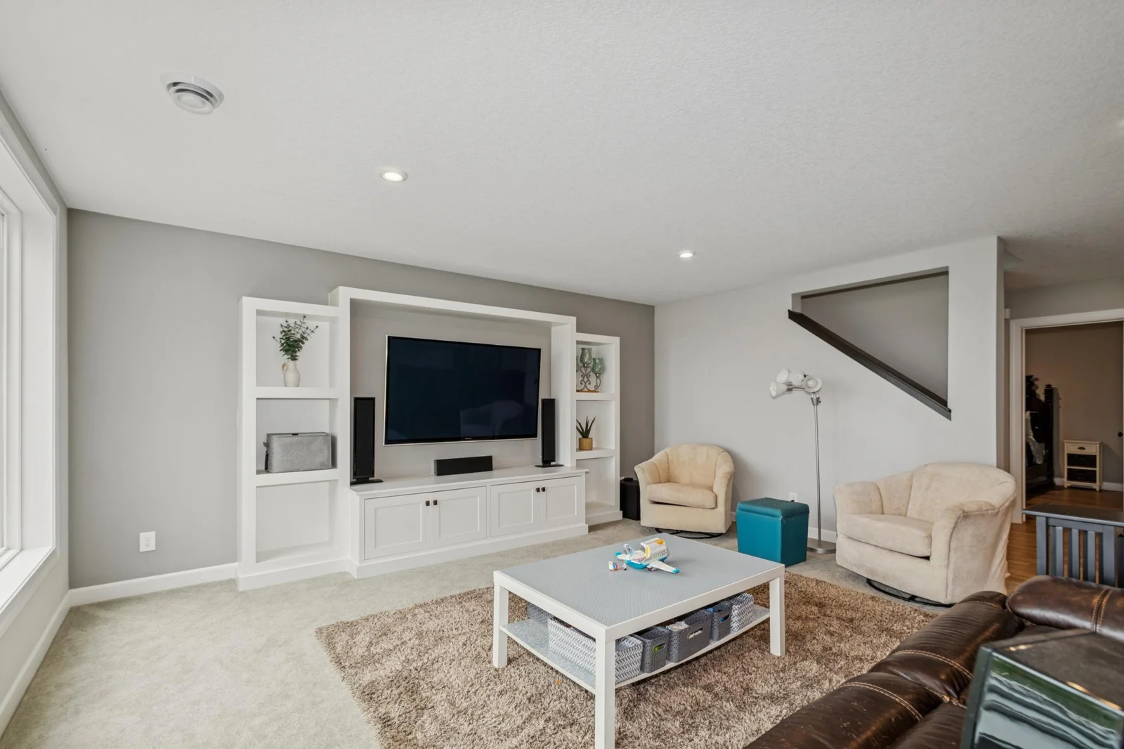 Entertain in this fabulous LL family room