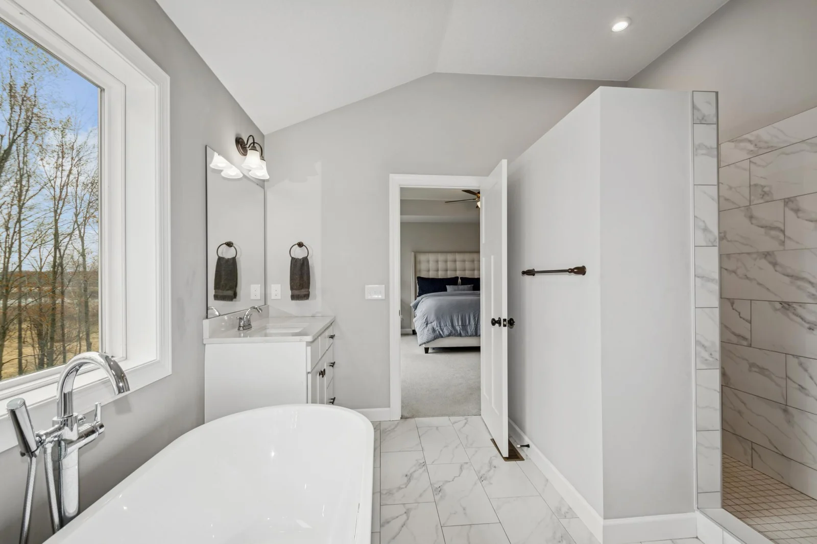 From owners' bath to their BR