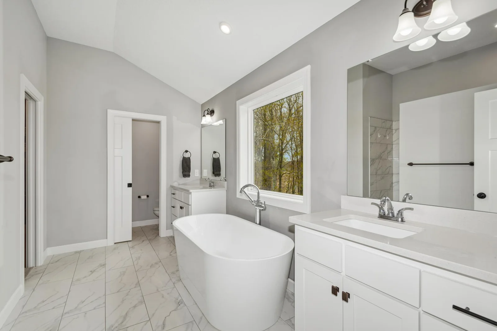 Owners' Bathroom