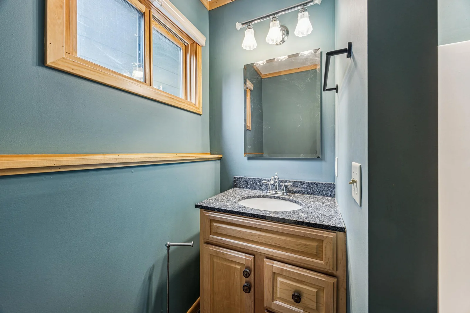 Lower Level 3/4Bathroom