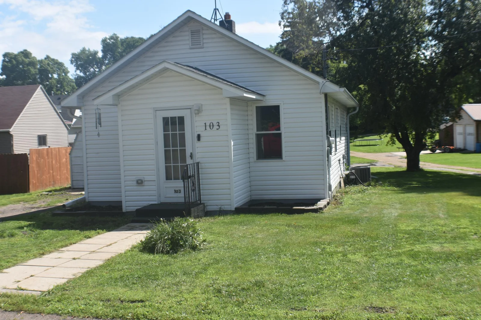 103 5th Avenue, Osakis