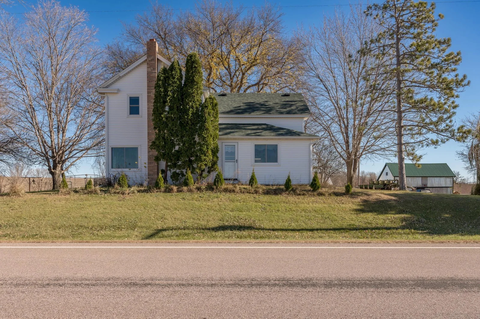 Photo 1 of 24815 Delmar