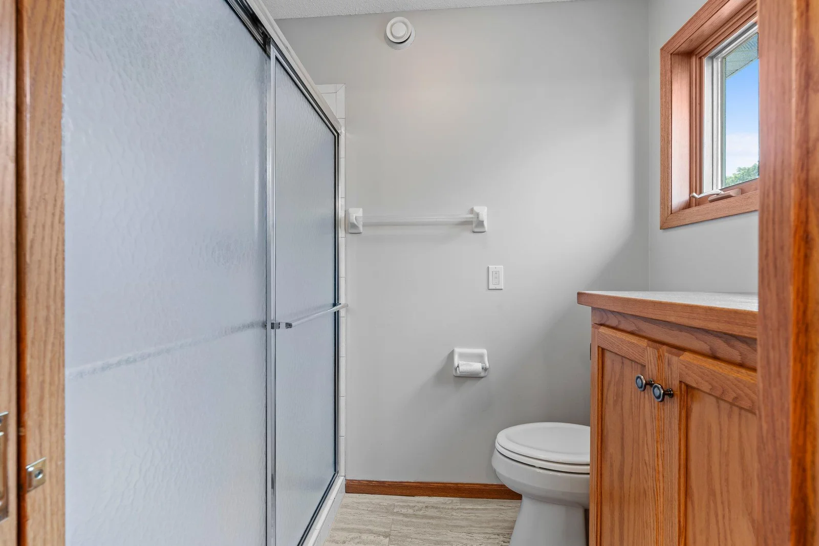 Primary shower