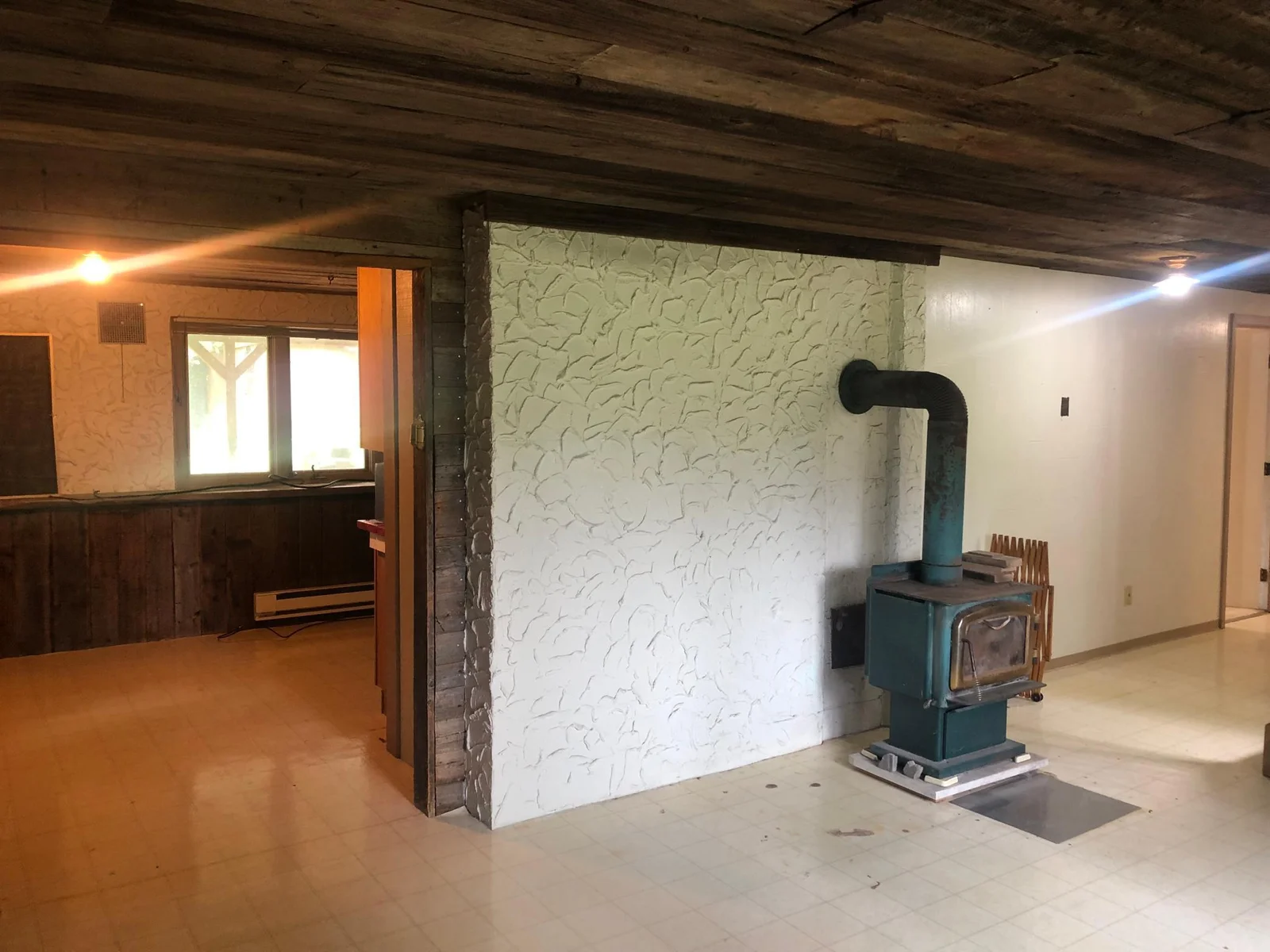 FamRmFireplace.jpg