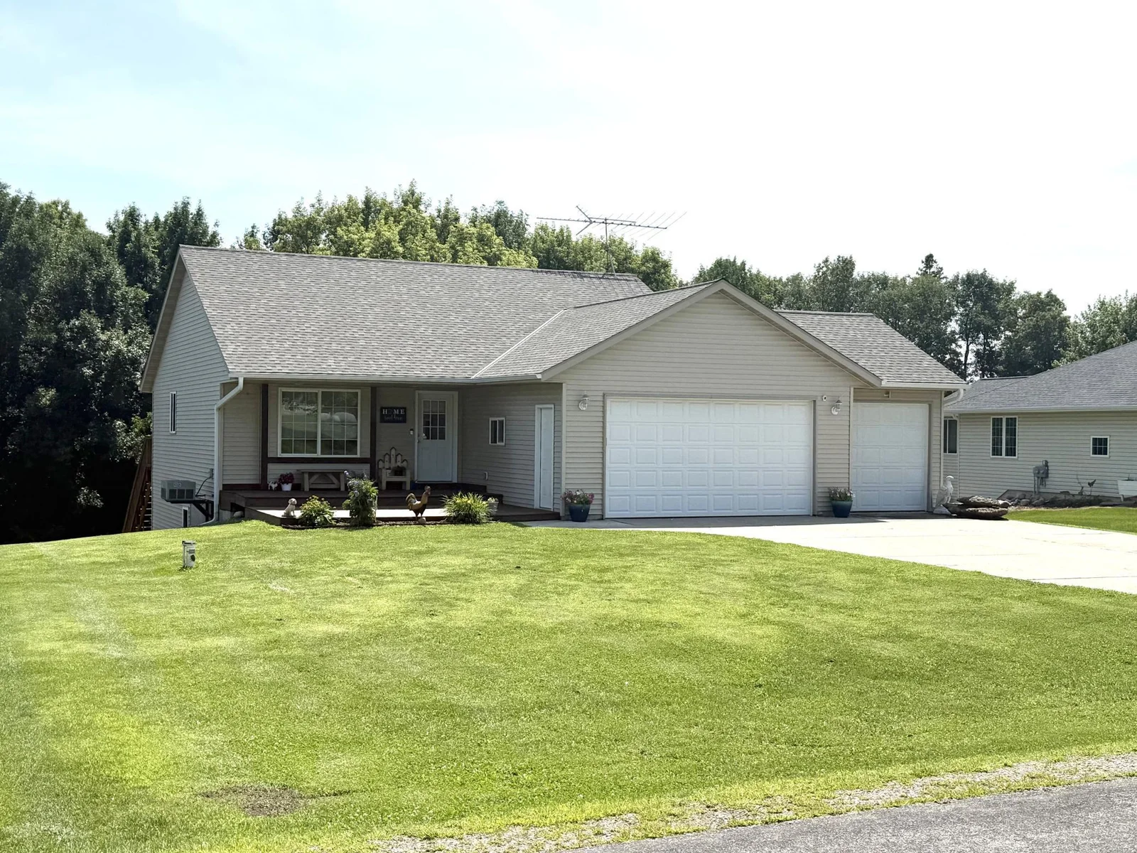 72537 237th Street, Dassel