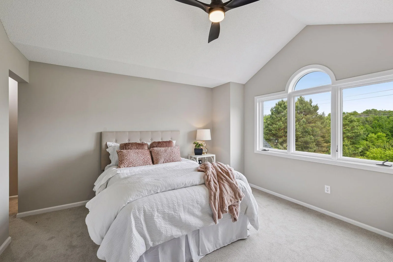 Upper Level Bedroom 1