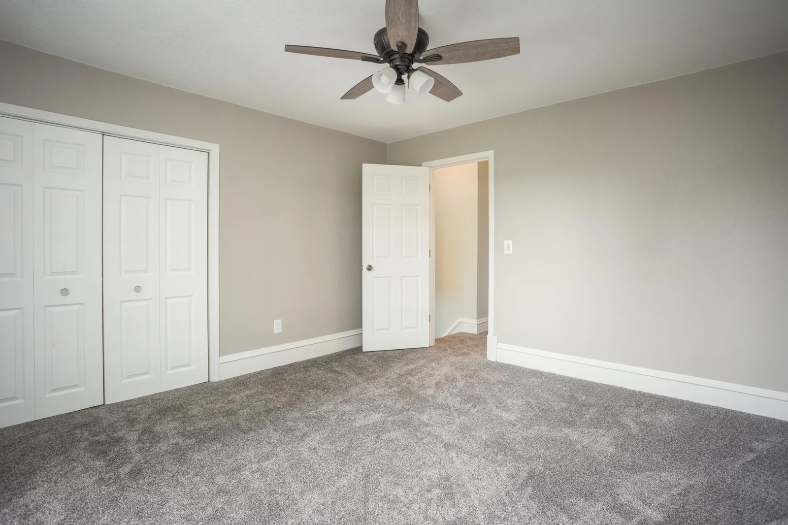 Upstairs Bedroom #2