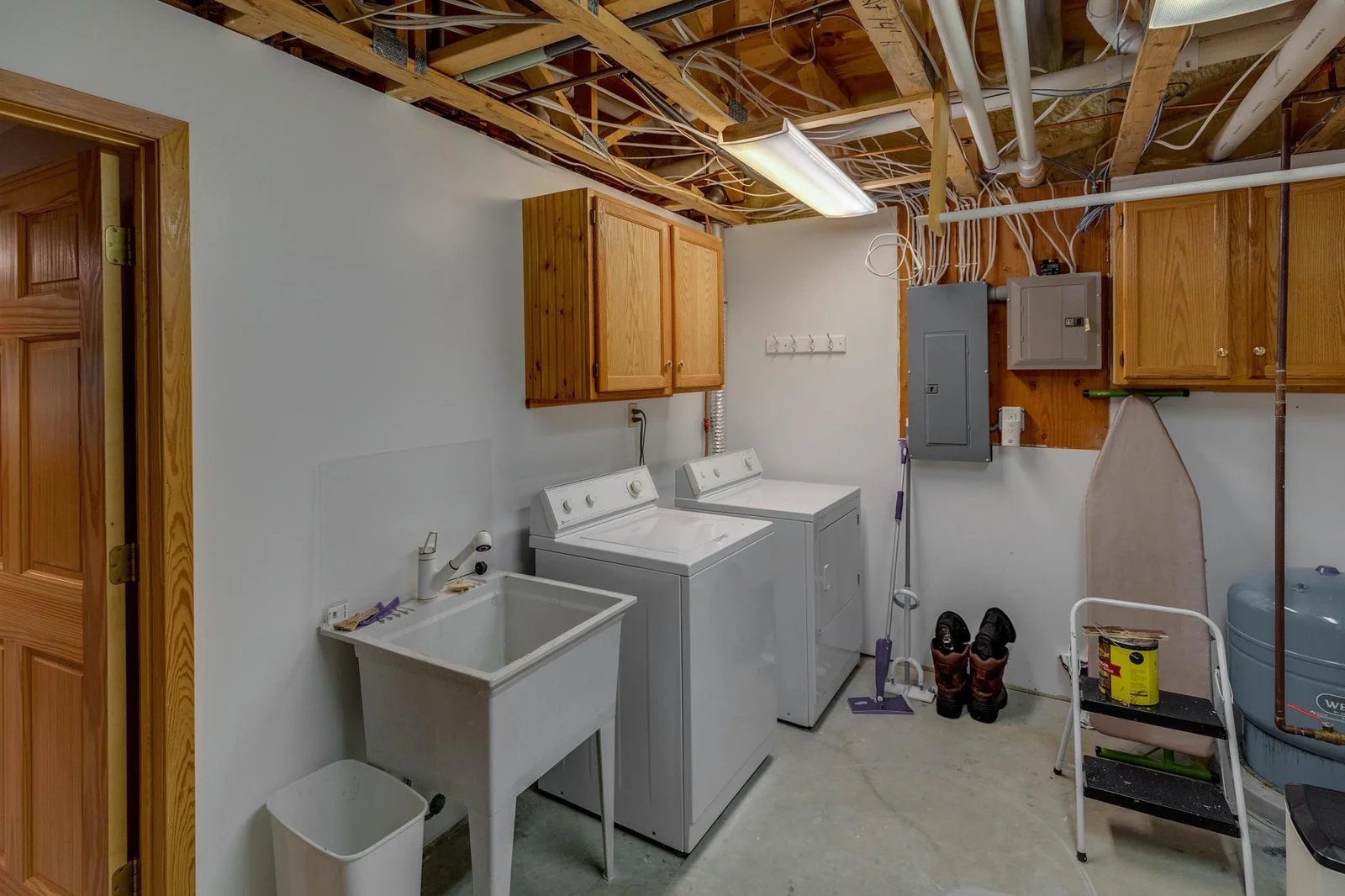 Basement Laundry/Utility Room
