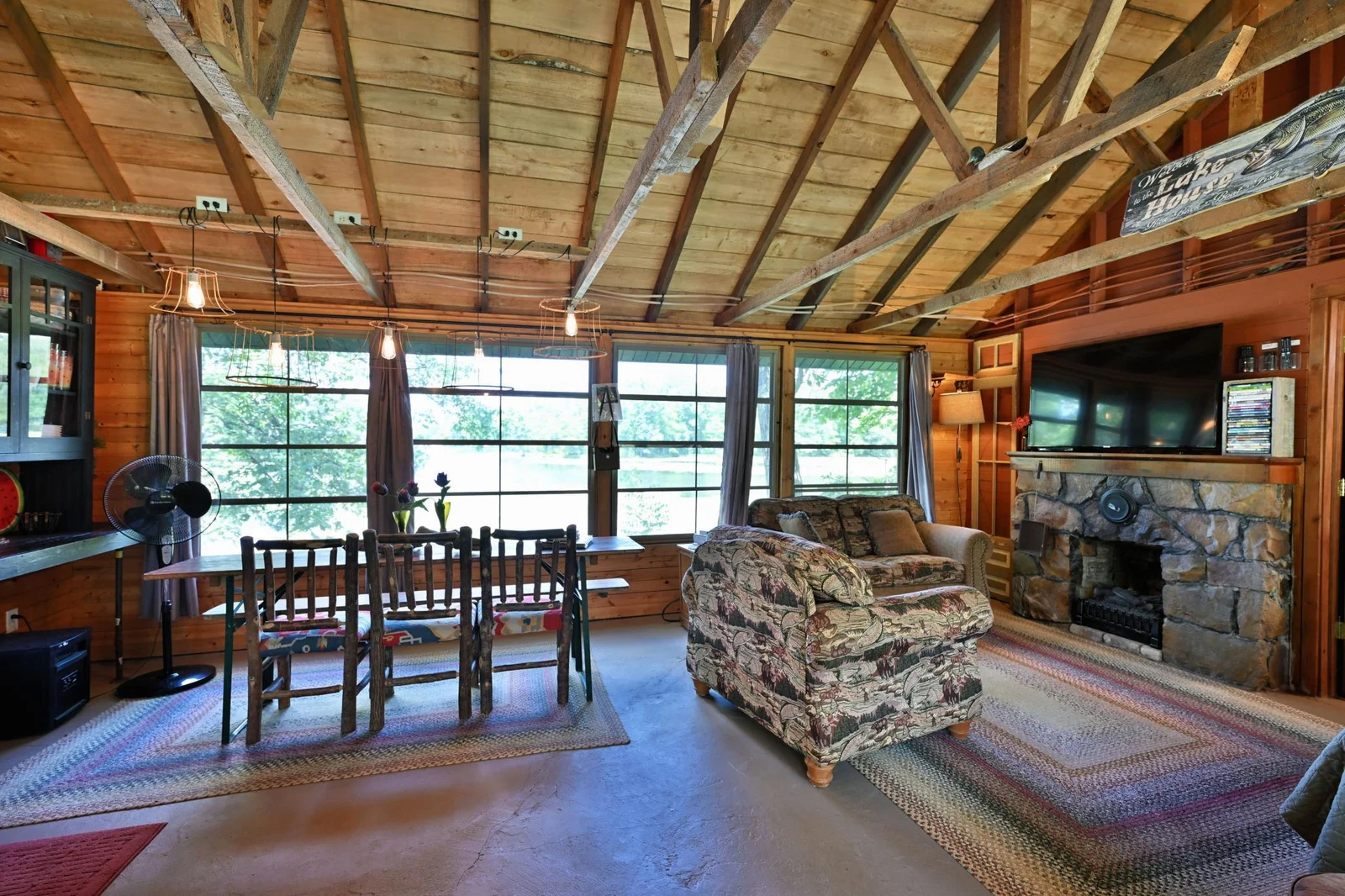 Edgewater Escape Cabin