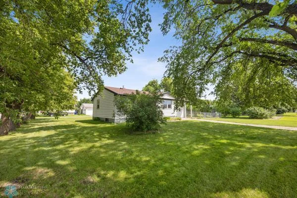 Huge Back Yard!